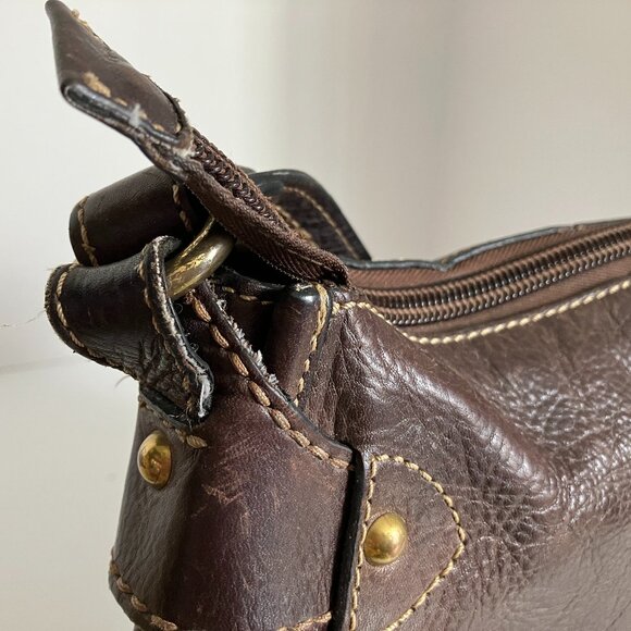 Vintage Fossil 75082 Brown Leather Handle Shoulder Bag with Charm. - Picture 12 of 15